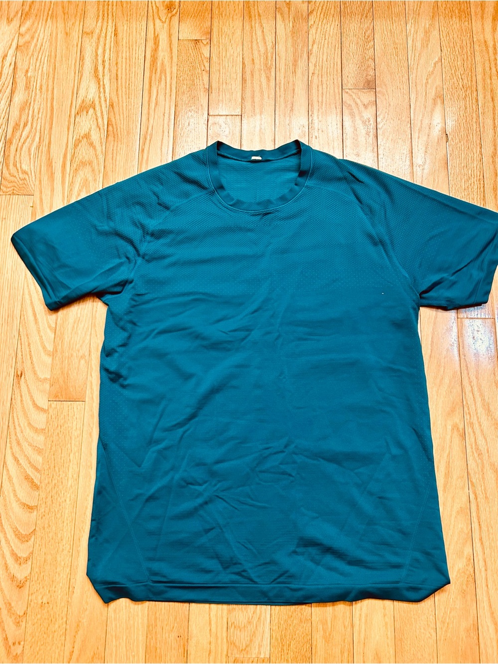 lululemon athletica Men's Teal Short Sleeve Crew Tee